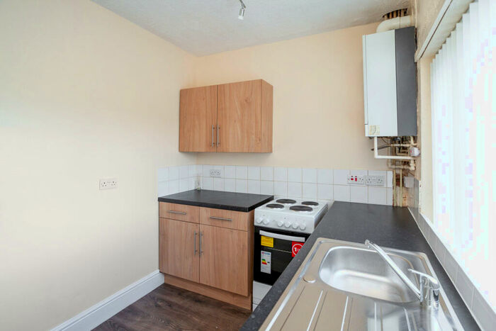 3 Bedroom Terraced House For Sale In Green Lane, Doncaster, DN6
