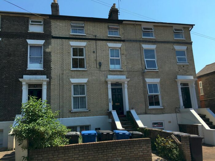 1 Bedroom Flat To Rent In Burlington Road, Ipswich, IP1
