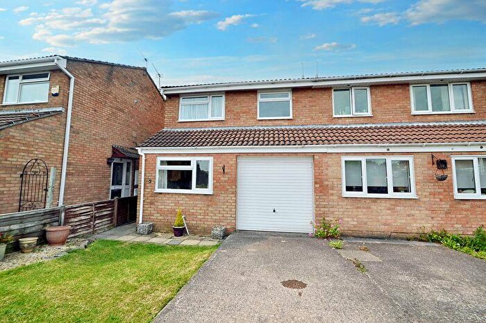 3 Bedroom Semi-Detached House To Rent In Ruddymead, Clevedon, BS21