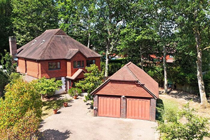 4 Bedroom Detached House For Sale In Oak Way, Ifold, RH14