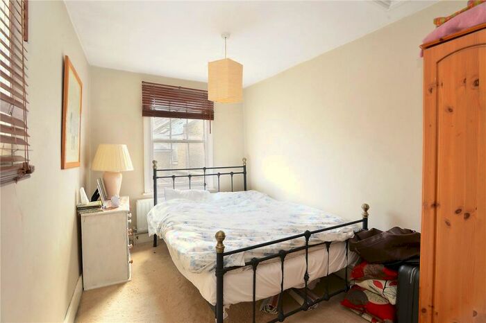 1 Bedroom Apartment To Rent In Crystal Palace Road, East Dulwich, London, SE22
