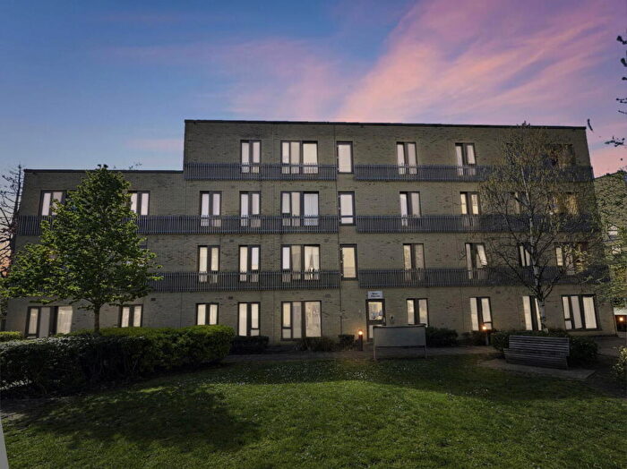 1 Bedroom Apartment For Sale In Elan House, , Cherry Hinton Road, Cambridge, CB1