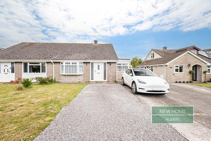 3 Bedroom Semi-Detached Bungalow For Sale In Shapway Road, Evercreech, Shepton Mallet, BA4