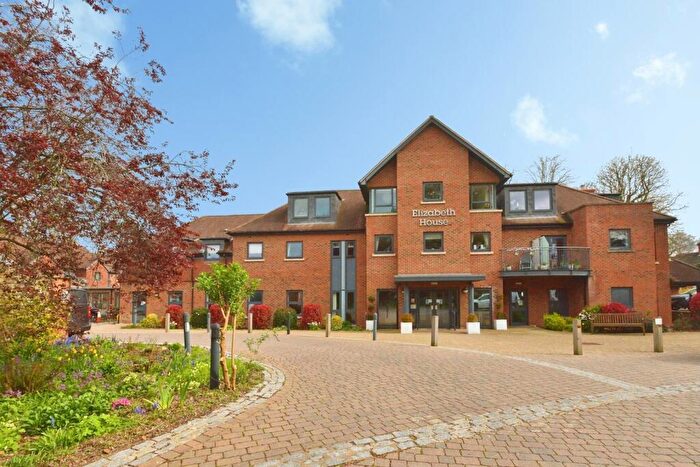 2 Bedroom Flat For Sale In St. Giles Mews, Stony Stratford, Milton Keynes, Buckinghamshire, MK11