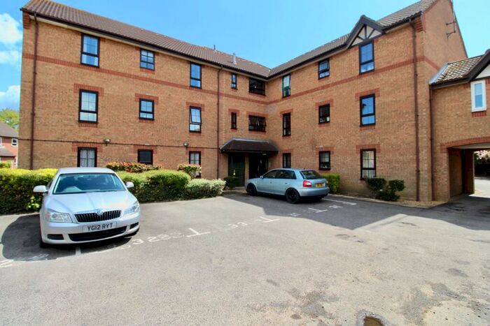 1 Bedroom Flat To Rent In Albany Walk, Woodston, Peterborough, PE2
