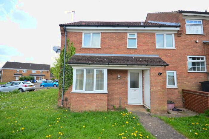 2 Bedroom House To Rent In Brambleside, Kettering, NN16
