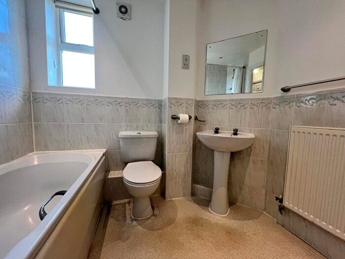 2 Bedroom Apartment To Rent In Woodcock Road, Royston, SG8
