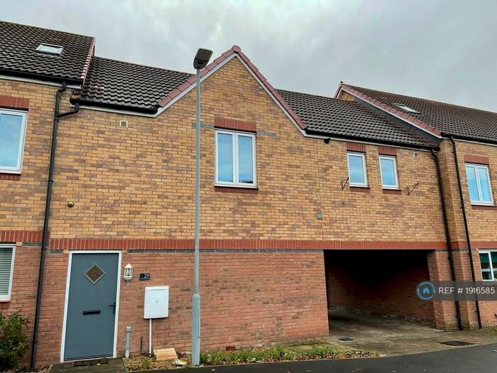 2 Bedroom Flat To Rent In Hawkshead Place, Newton Aycliffe, DL5