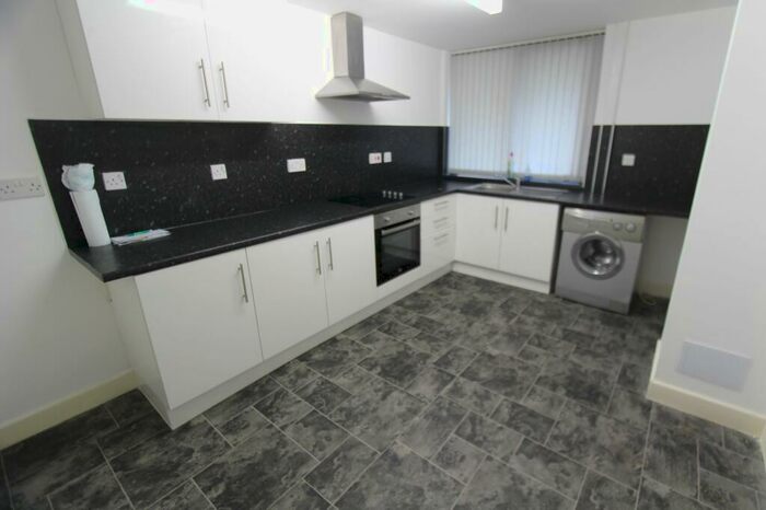3 Bedroom Flat To Rent In Burngreave Road, Sheffield, S3
