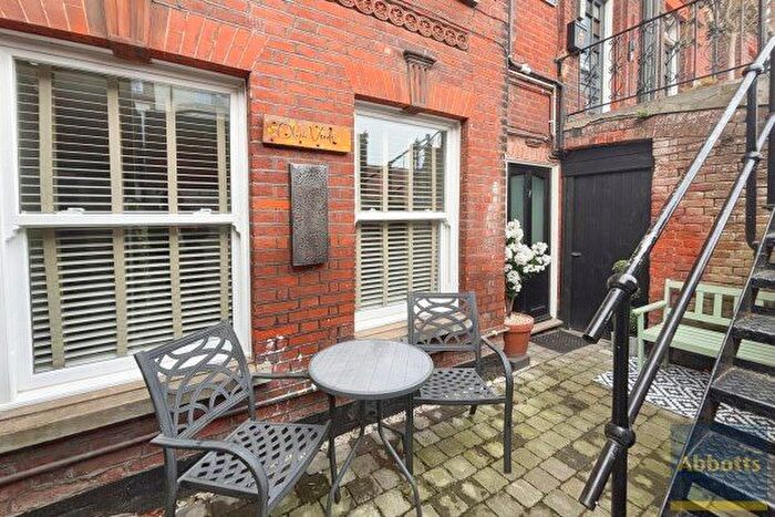 2 Bedroom Flat To Rent In Cadogan Road, Cromer, NR27