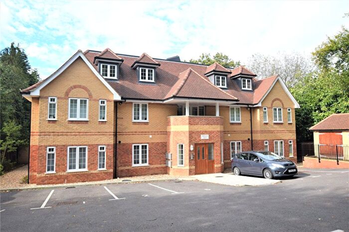 2 Bedroom Flat For Sale In Brackendale Court, Portsmouth Road, Camberley, Surrey, GU15