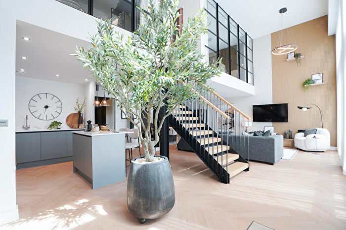 2 Bedroom Apartment For Sale In Albion Street, Birmingham, B1