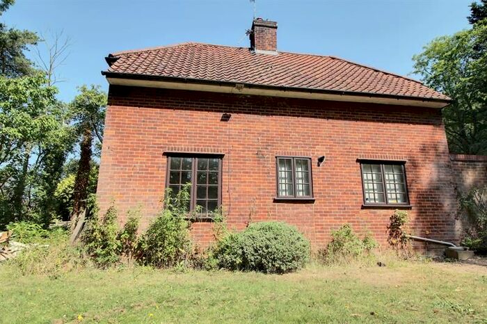 1 Bedroom Flat To Rent In Low Road, Hellesdon, Norwich, NR6