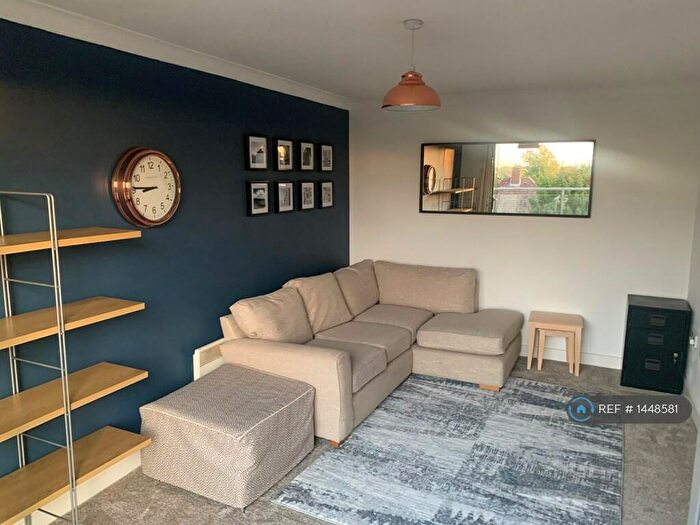 1 Bedroom Flat To Rent In Cleeve Way, Sutton, SM1