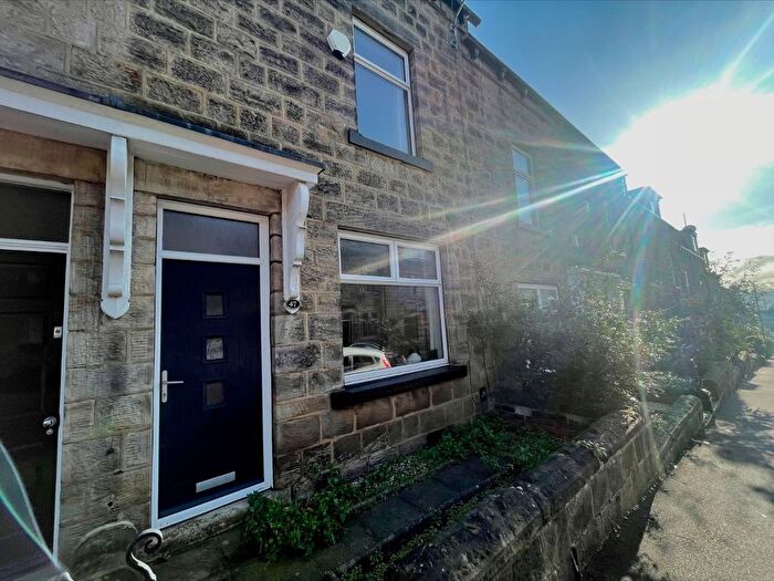 3 Bedroom Terraced House To Rent In Rose Avenue, Horsforth, Leeds, Uk, LS18