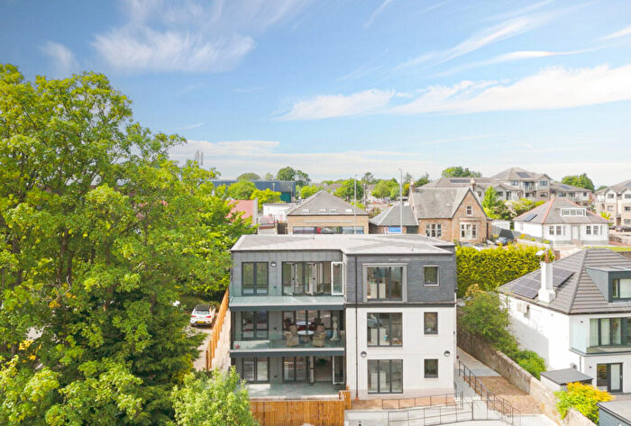 3 Bedroom Flat For Sale In Maple Avenue, Newton Mearns, G77