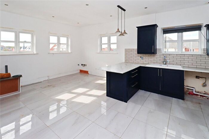 2 Bedroom Flat For Sale In Dukesfield, Shiremoor, Newcastle Upon Tyne, Tyne And Wear, NE27