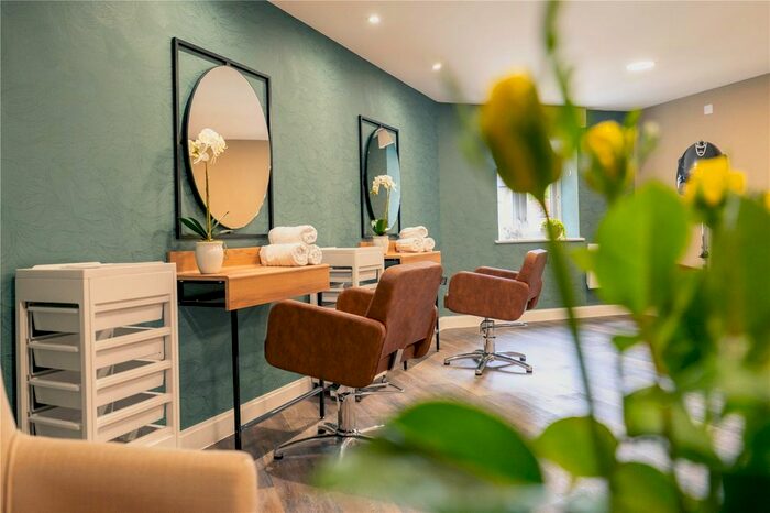 1 Bedroom Flat For Sale In New Dover Road, Canterbury, Kent, CT1