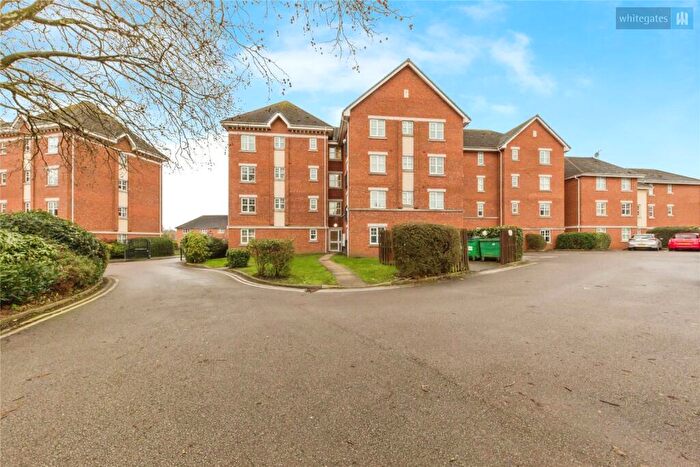 2 Bedroom Apartment For Sale In Dale Way, Crewe, Cheshire, CW1