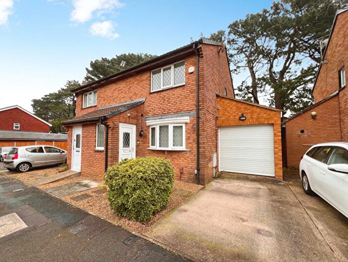 3 Bedroom Semi Detached House For Sale In Lambourne Road, West End, Southampton, SO18