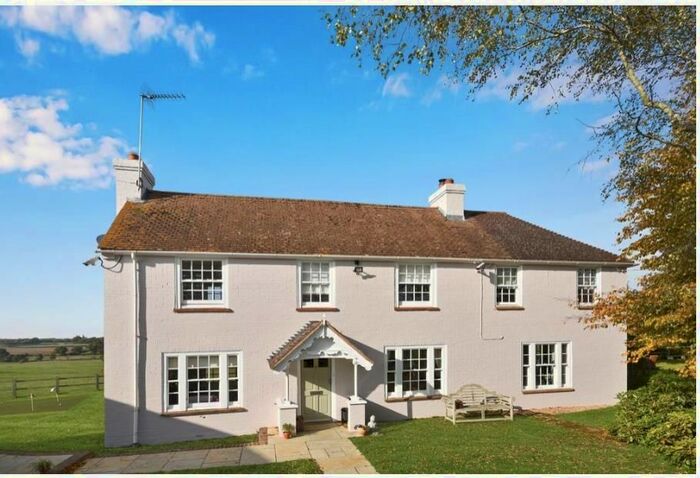 4 Bedroom Detached House For Sale In Wittersham Road, Peasmarsh, Rye, TN31