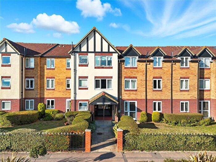 1 Bedroom Apartment For Sale In Station Road, Thorpe Bay, Essex, SS1