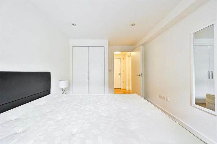 1 Bedroom Apartment To Rent In Sir John Lyon House, High Timber Street, London, EC4V