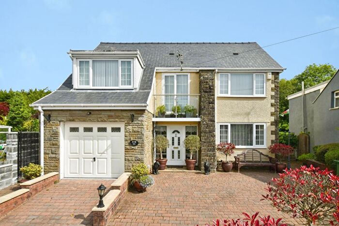 4 Bedroom Detached House For Sale In Cwmgarw Road, Upper Brynamman, Ammanford, Carmarthenshire, SA18