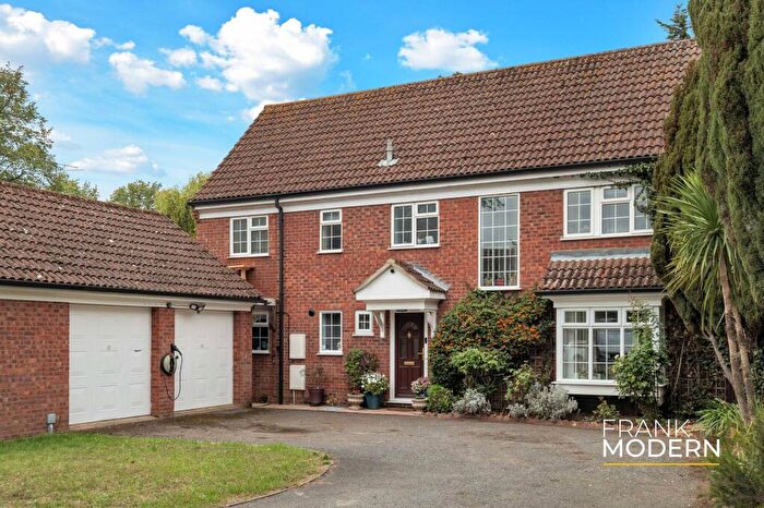 4 Bedroom Detached House For Sale In Gracechurch Court, Peterborough, PE1