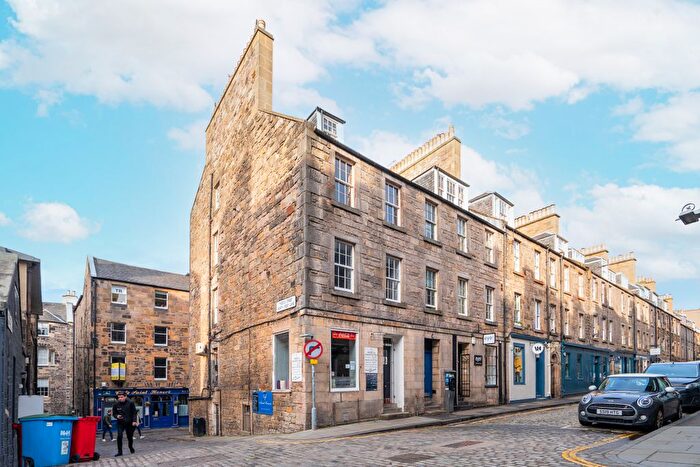 1 Bedroom Flat To Rent In Thistle Street, New Town, Edinburgh, EH2