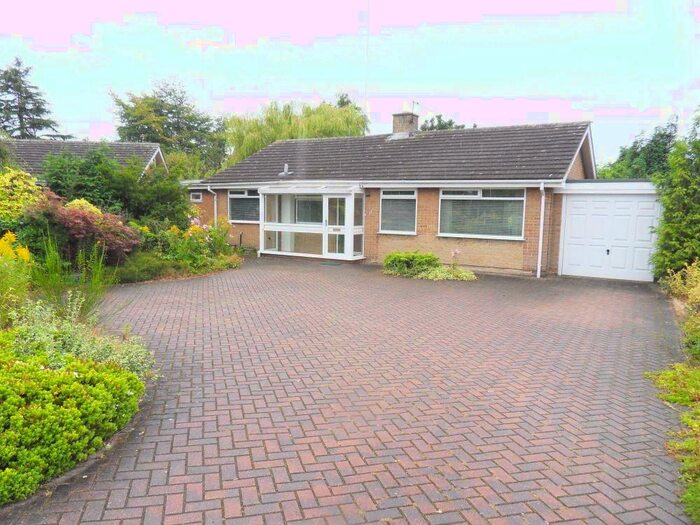 3 Bedroom Bungalow To Rent In Hillside Crescent, Worksop, S81