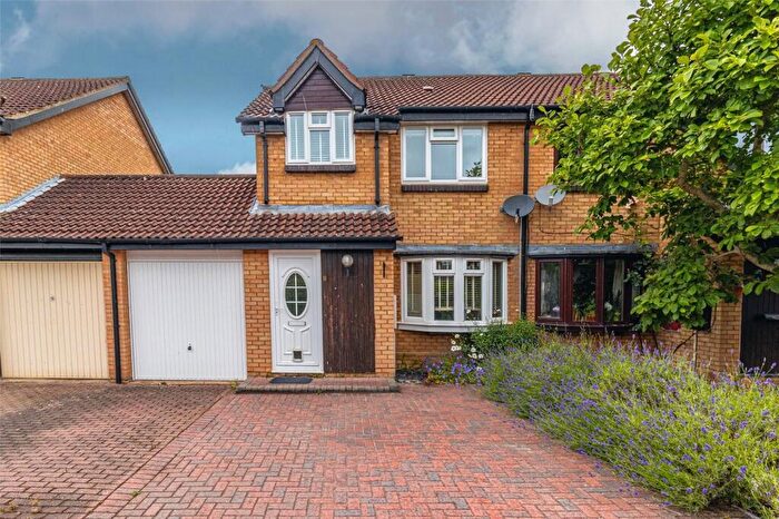 3 Bedroom Semi Detached House To Rent In Tye Gardens, Grange Park, Swindon, Wiltshire, SN5