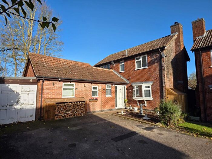 3 Bedroom Detached House For Sale In Winchester Drive, Melton Mowbray, LE13