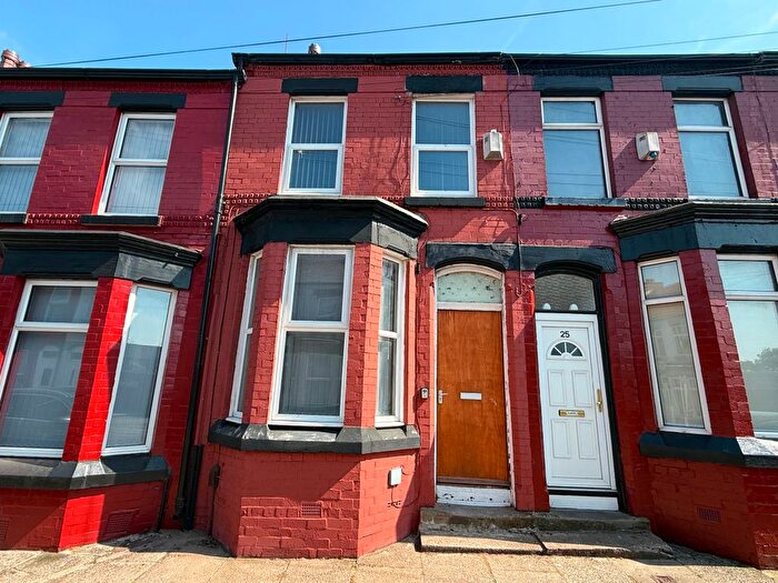 3 Bedroom Terraced House To Rent In Bell Street, Liverpool, L13