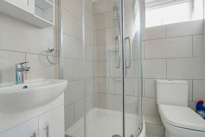 Studio To Rent In Aylsham Drive, Ickenham, UB10