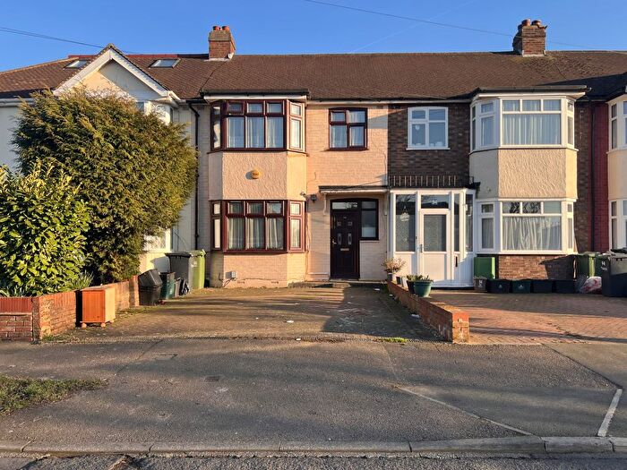 3 Bedroom Terraced House To Rent In Northfield Road, Waltham Cross, EN8