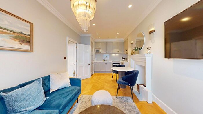 1 Bedroom Flat To Rent In Wimpole Street, London, W1G
