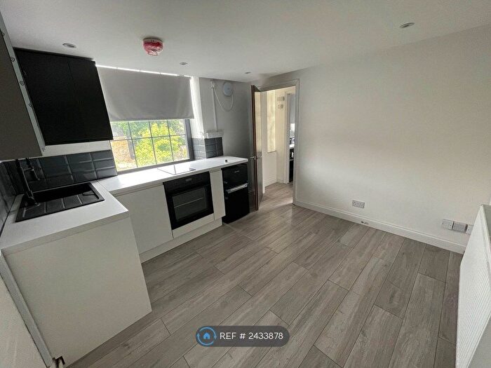 1 Bedroom Flat To Rent In Dermody Rd, Hithergreen, SE13