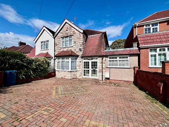3 Bedroom Semi-Detached House To Rent In High Worple, Harrow, HA2