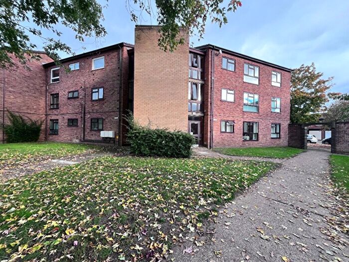 3 Bedroom Apartment To Rent In Pippin Green, Norwich, Norfolk, NR4
