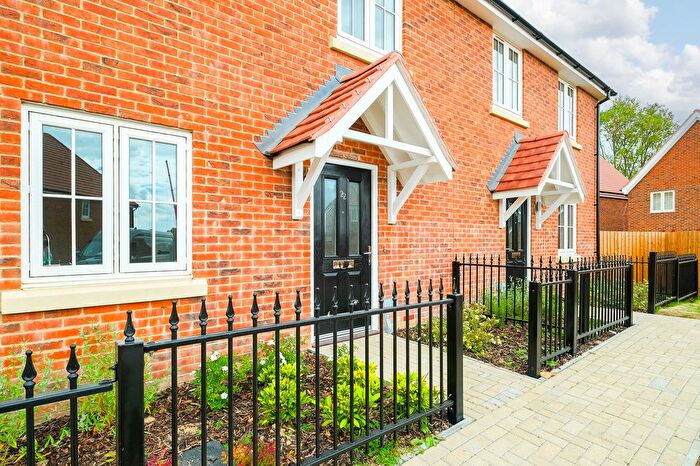4 Bedroom Semi Detached House For Sale In Claypit Drive, Cranbrook, TN17