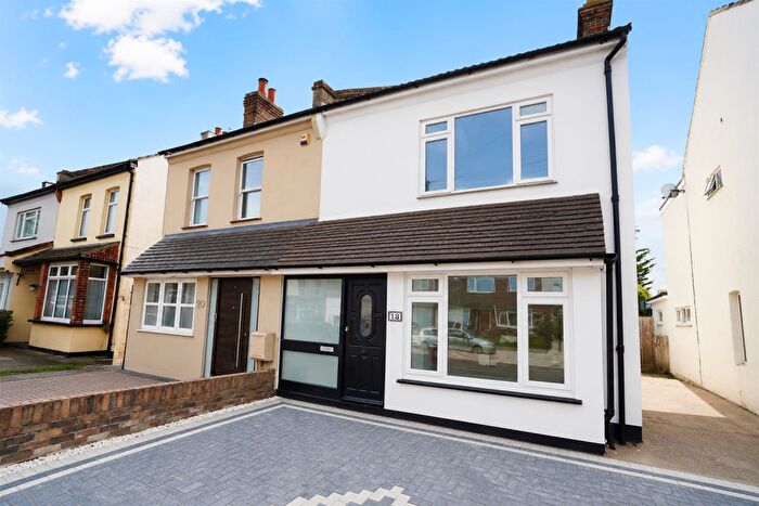 3 Bedroom Semi-Detached House To Rent In Cromwell Road, Southend-On-Sea, SS2