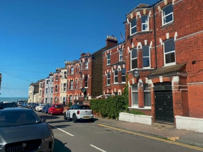 2 Bedroom Flat To Rent In Westbrook, Margate, CT9