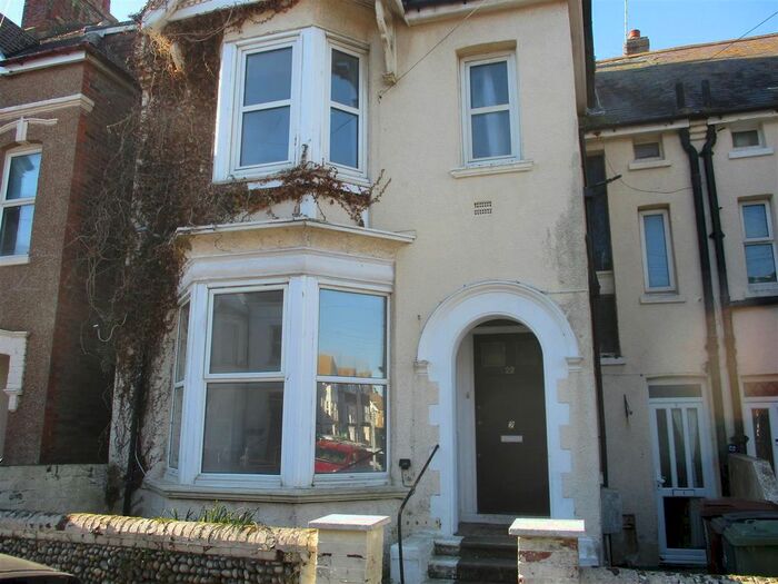 1 Bedroom Flat To Rent In Linden Road, Bexhill-On-Sea, TN40