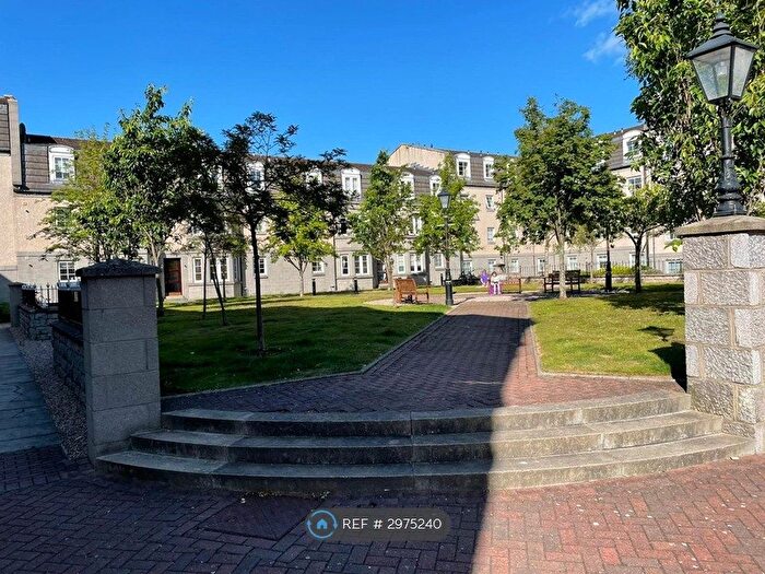 2 Bedroom Flat To Rent In Fonthill Avenue, Aberdeen, AB11