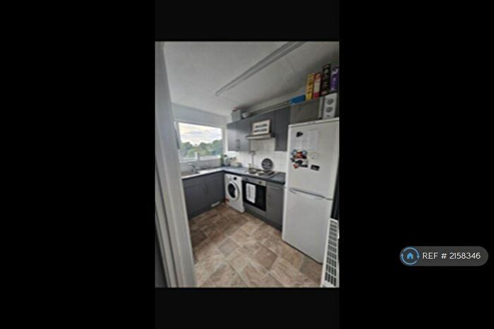 1 Bedroom Flat To Rent In Fir Tree Court, Southampton, SO18