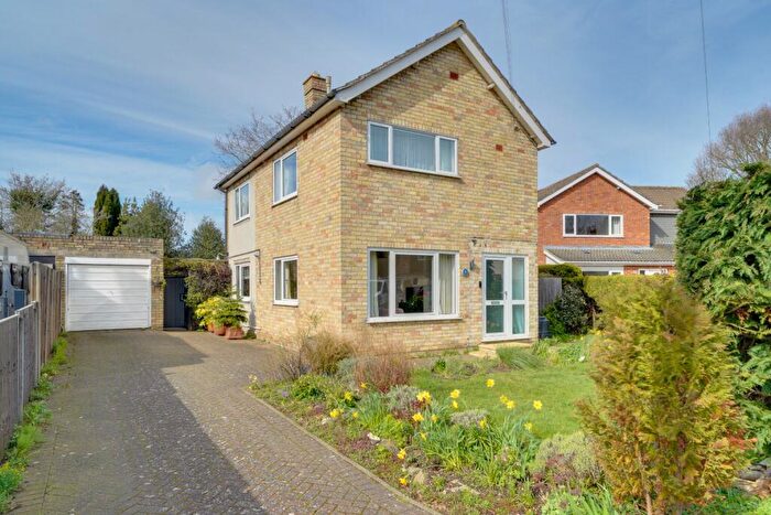 3 Bedroom Detached House For Sale In Apple Orchard, Hemingford Grey, Huntingdon, Cambridgeshire, PE28