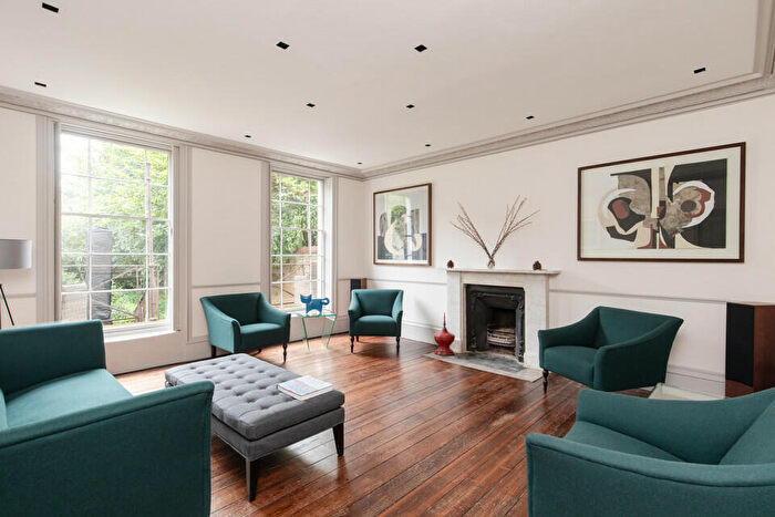 4 Bedroom Detached House For Sale In Consort Road, Peckham, SE15