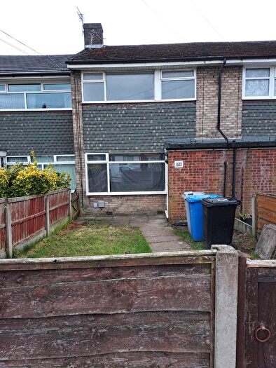 3 Bedroom Terraced House To Rent In Lock Lane, M31