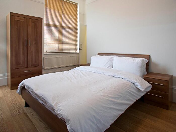 Studio To Rent In Courtyard House, Rotherhithe New Road, Surrey Quays, SE16